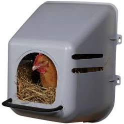 Miller Little Giant Plastic Nesting Box