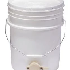 Miller Little Giant Beekeeping Plastic Bucket, 5 Gal.