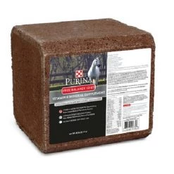 Purina 67113 Free Balance 12:12 Vitamin and Mineral Horse Supplement Block - 40 lbs