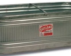 Freeland 2 x 5 118 Gal Galvanized Stock Tank