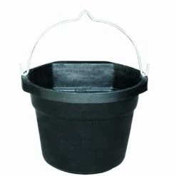 Farm Innovators 3-Gallon Flat-Back Heated Bucket, 70-Watt