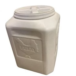 Vittles Vault Chicken Feed Container, 50lb. 9 Vittles Vault Chicken Feed Container, 50lb. -Outlet Farm & Pet Store img 4578 removebg preview 1