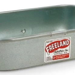 Freeland Galvanized Pipe Top Sheep Tank